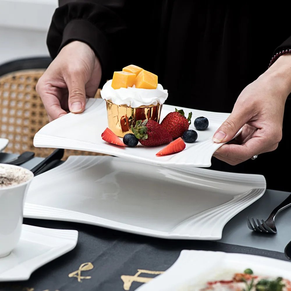 MALACASA 30/60 Piece White Porcelain Dinnerware Set with 6PCS Cups Saucers Dessert Soup Dinner Plates Service for 6/12 Persone