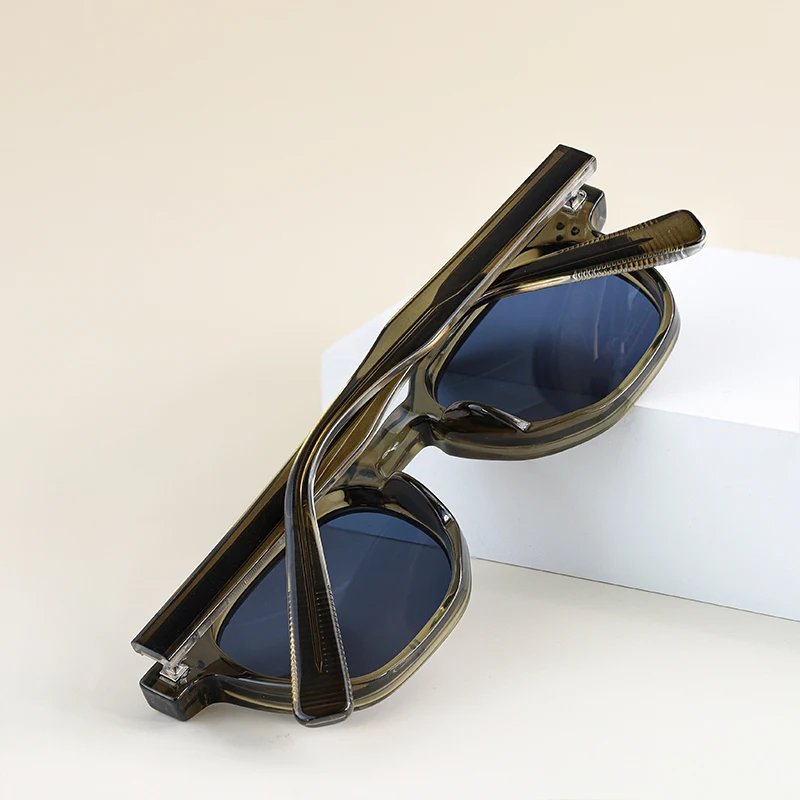 CATERSIDE Retro Punk Men Sunglasses Small Frame Square Personalized Design Sun Glasses Women Travel Party Business Festival Gift CATERSIDE Retro Punk Men Sunglasses Small Frame Square Personalized Design Sun Glasses Women Travel Party Business Festival Gift