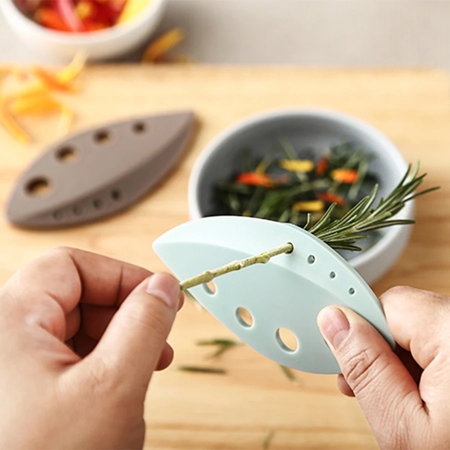 1PC multi-functional vegetable stem and leaf separator Vegetable cutter 8 well vanilla leaves rosemary stripper kitchen tools