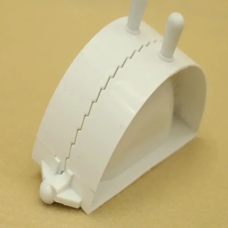 Plastic Dumplings Maker Mold Hand Dough Press Dumpling Clip DIY Ravioli Pie Mould Maker Cooking Accessories Kitchen Pastry Tools