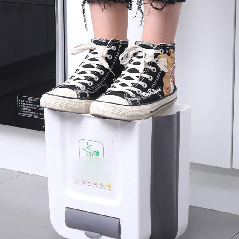 Kitchen Folding Trash Can Wall Mounted Trash Can Kitchen Cabinet Door Mounted Trash Can Folding Trash Can for Vehicles