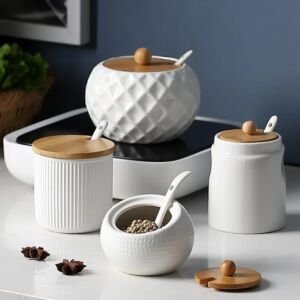 Keramische Gewürzgläser mit Holzdeckel, Salzstreuer, Küchenbedarf, weißer Gewürzorganisator, Behältersatz mit Löffel, weiße Zuckerdose.