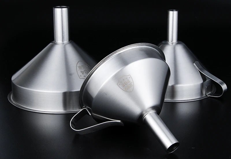 Stainless Steel Funnel Kitchen Oil Liquid Funnel Metal Funnel with Detachable Filter Wide Mouth Funnel for Canning Kitchen Tools