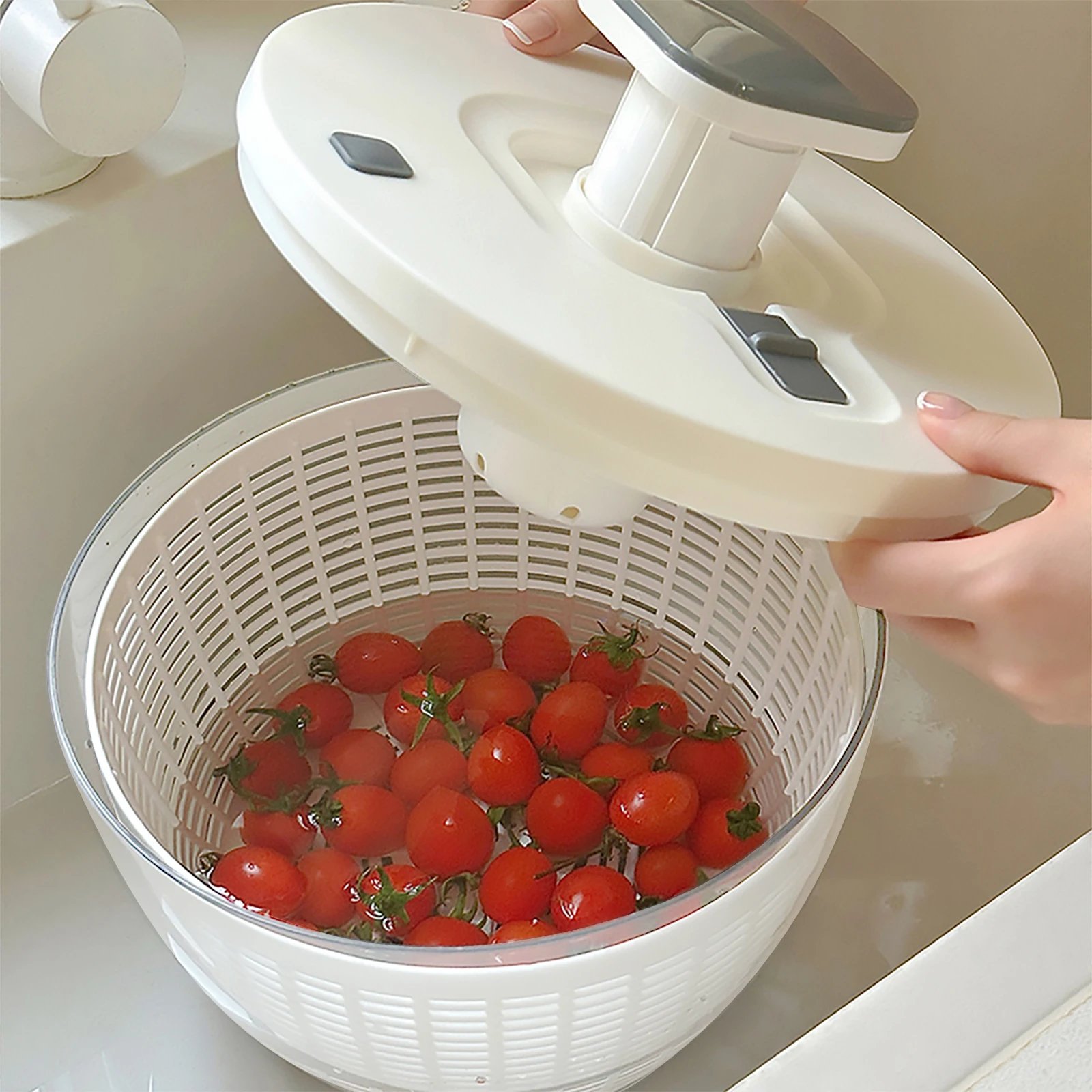 Large 5 Quart Salad Spinner, Quick Spin Salad Dryer with Drain, Easy to Use Salad Maker, Non-Slip Base, Dishwasher Safe (D985)