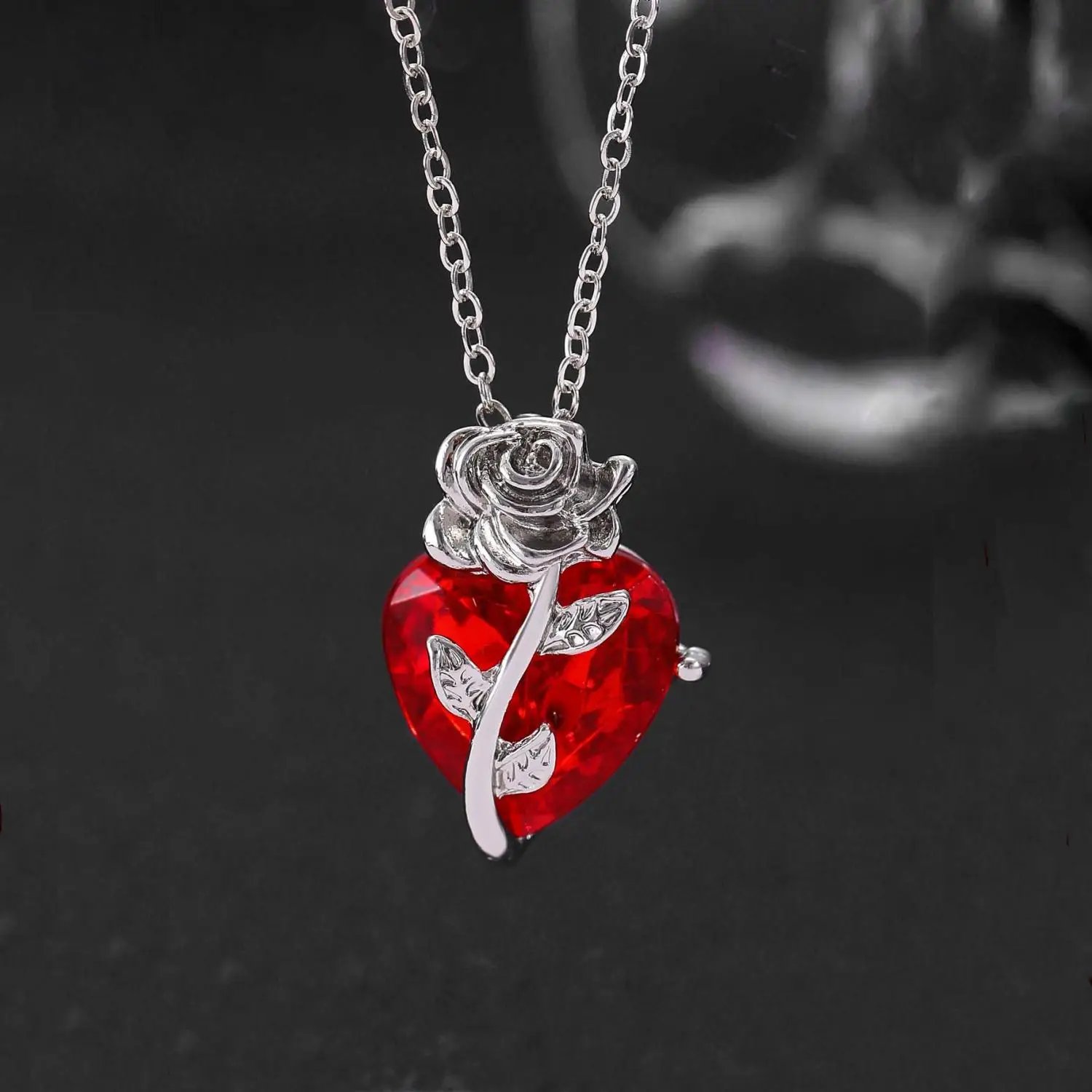 Dark Red Crystal Rose Flower Pendant Necklace for Women Men Gothic Punk Zircon Love Heart Chokers Neck Jewelry Personalized Gift